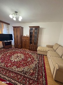 2 cam d 50 mp liber et 2/10 podu ros mob si utilat complet 400 euro