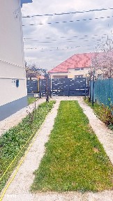 Ultracentral - Zona Hollosi - Casă tip duplex de închiriat!