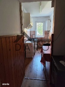 Apartament cu 3 camere de inchiriat-Str Godeanu-Zona Dambu