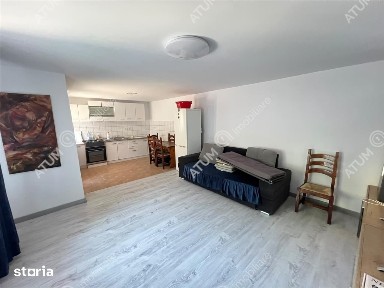 Casa individuala cu 3 camere 3 bucatarii pivnita in Poplaca din Sibiu
