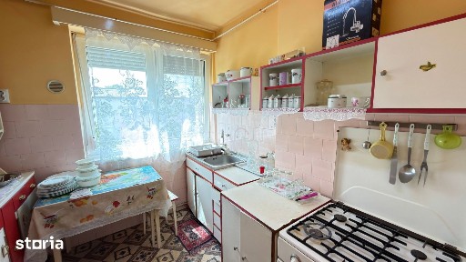 Apartament 2 camere Republicii Etaj III - Carei - Zona Blocul Verde