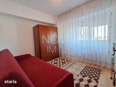 Apartament 3 camere de vanzare, Zona Garii