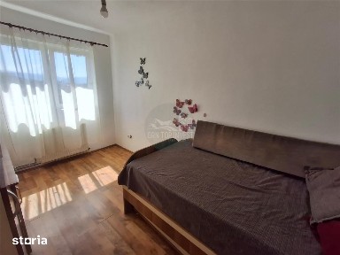 Apartament 2 camere decomandat parcare zona Strand II