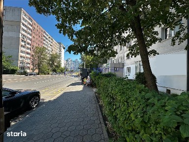 Spatiu comercial, 58mp, bd. Dacia, in statie, Zimbru