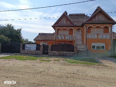 Vilă P+E de vânzare în Valea lui Mihai - 233 mp, teren 733 mp