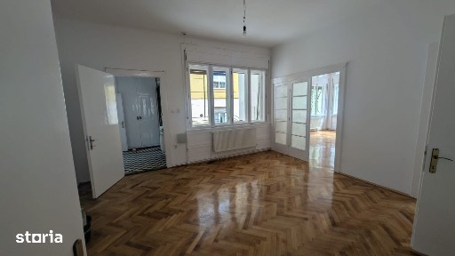 0 Comision! Apartament cu 4 camere, utracentral!