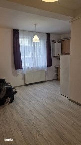 Inchiriez apartament!