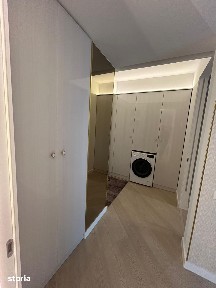 Garsonieră mobilată, Cortina North, parcare inclusă.