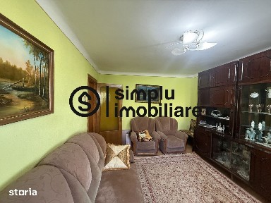Apartament 4 camere 1 Mai Langa Spitalul Nr 1