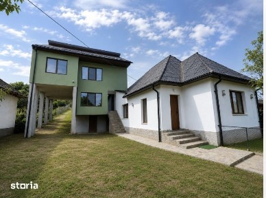 Proprietate cu 2 case, suprafață utilă 211 mp, teren 2900 mp