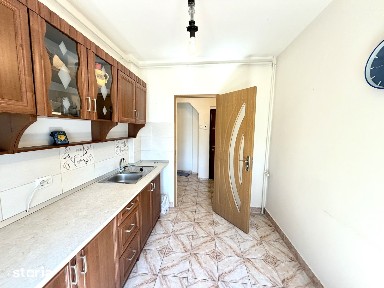 2 camere, et 3, 50 mp, gata de mutat, str Avram Iancu