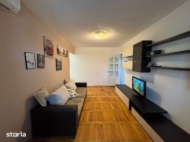 Apartament cu 3 camere semidecomandat - zona Tomis Nord