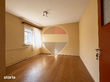 Apartament cu 3 camere de vânzare zona Bd Mamaia Constanta