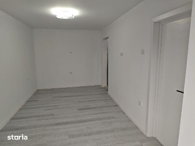 Garsoniera zona TRACTORUL