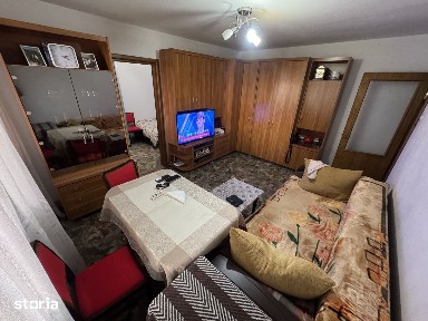 Apartament 2 camere zona Km 4 5 cu Centrala și Boxa