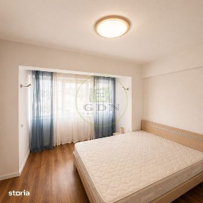 Inchiriez apartament 3 camere Centru Civic Brasov Pet friendly