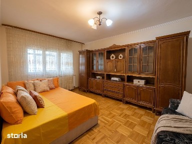 Vanzare Apartament 3 Camere | 80 mp Utili | Parter | Zona Piata Moldov