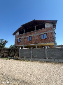 De vânzare casă ideală pentru o familie numeroasă.