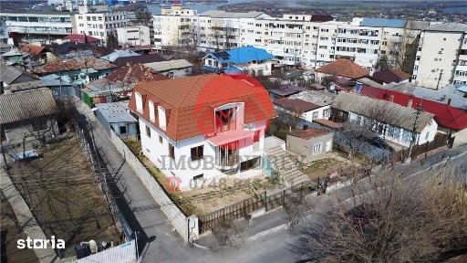 Vila ultracentrala Tulcea, 6 camere, 330 mp utili, teren 719 mp, veder