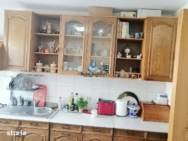 Apartament 3 camere decomandat 68 mp utili, zona Spital