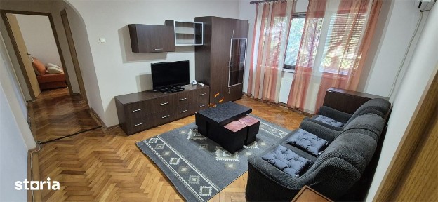 Apartament cu 3 camere la parter zona Complexul Studentesc
