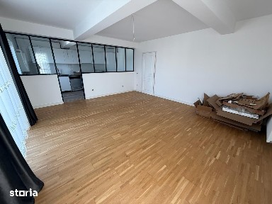 Str. Victoriei zona Marul de Aur - Ap. 3 camere, loc de parcare inclus