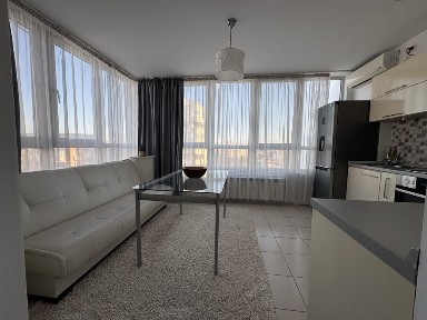 Apartament 2 camere de închiriat - central, aproape de Piața Unirii