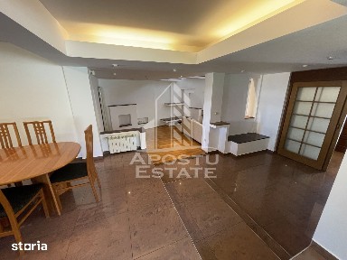 Casa de inchiriat, 4 dormitoare, 3 bai, garaj, curte, zona Lipovei.