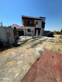 Vila modern, 5 dormitoare, P+1 zona Medeea