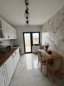 Casa individuala decomandata 4 camere Craiova-Preajba