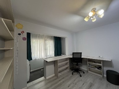 3 camere, etaj 1, renovat complet, mobilat, instalații refăcute, Brazda - Gulliver