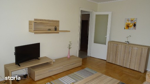 De închiriat - Apartament 3 camere - Aleea F.C. Ripensia