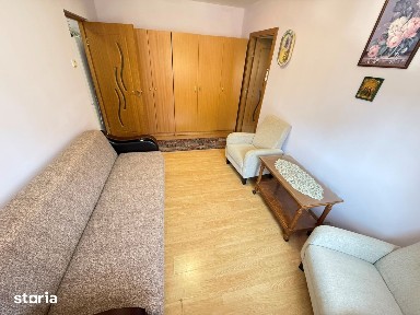 3 camere mobilat si utilat zona Vlahuta -Florilor