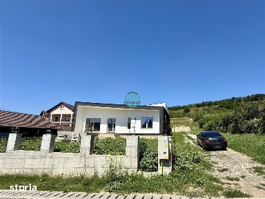 Casa cu 3 camere de vanzare, teren 400 mp, in Corunca