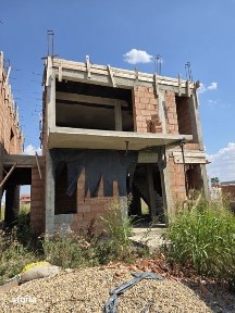 Schimb / vand Duplex la rosu sacalaz