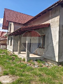 Casă / Vilă cu 5 camere de vânze în Râșnov - Jud. Brasov