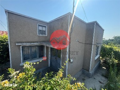 Casa batraneasca de vanzare cu teren si potential excelent in Tulcea