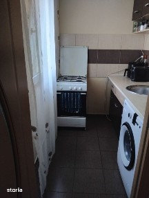 Apartament 2 camere, 34 mp, zona Craiovita Noua