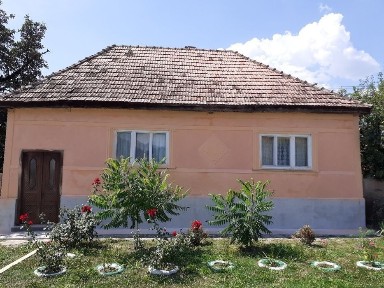 Casa 4 cam. la Dipsa 25 km de Bistrita