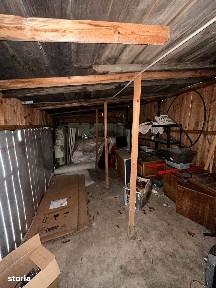 De vanzare casuta in Roman, teren de 300mp, 2 magazii si beci 30000e