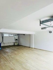 Casa cu doua etaje : 240mp direct de la proprietar fără comisioane