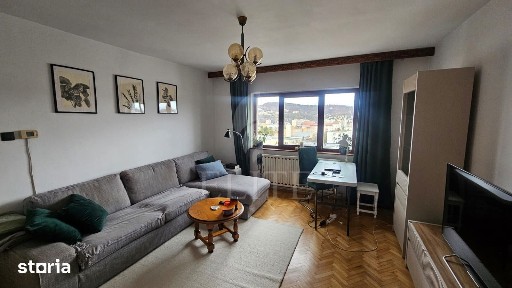 Apartament 3 camere în zona Calea Floresti