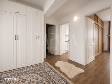 Apartament 3 camere de vanzare in Floresti