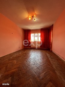 Apartament 3 camere dec 2 bai etajul 3 central Gaesti