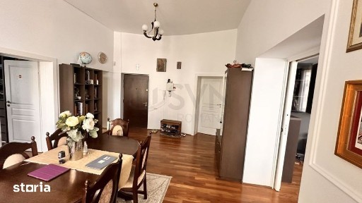 Apartament Superb in vila 4 Camere de Vanzare Gradina Icoanei