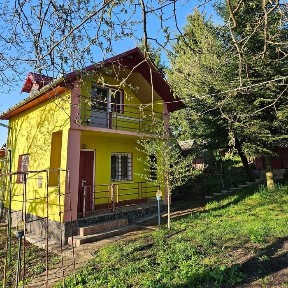 Proprietate 4200 mp Căndărăi cu cabană, livadă și anexe - potențial mare, utilități, zonă liniștită