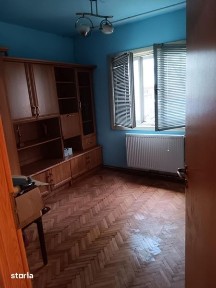 Vand apartament 3 camere decomandate cf 1