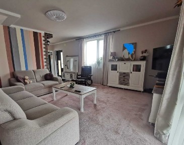 Casa de vânzare tip duplex