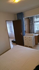 Închiriez apartament pe sezon !