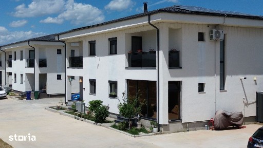 Pachet investițional - 7 case la preț de apartament, panouri fotovolt